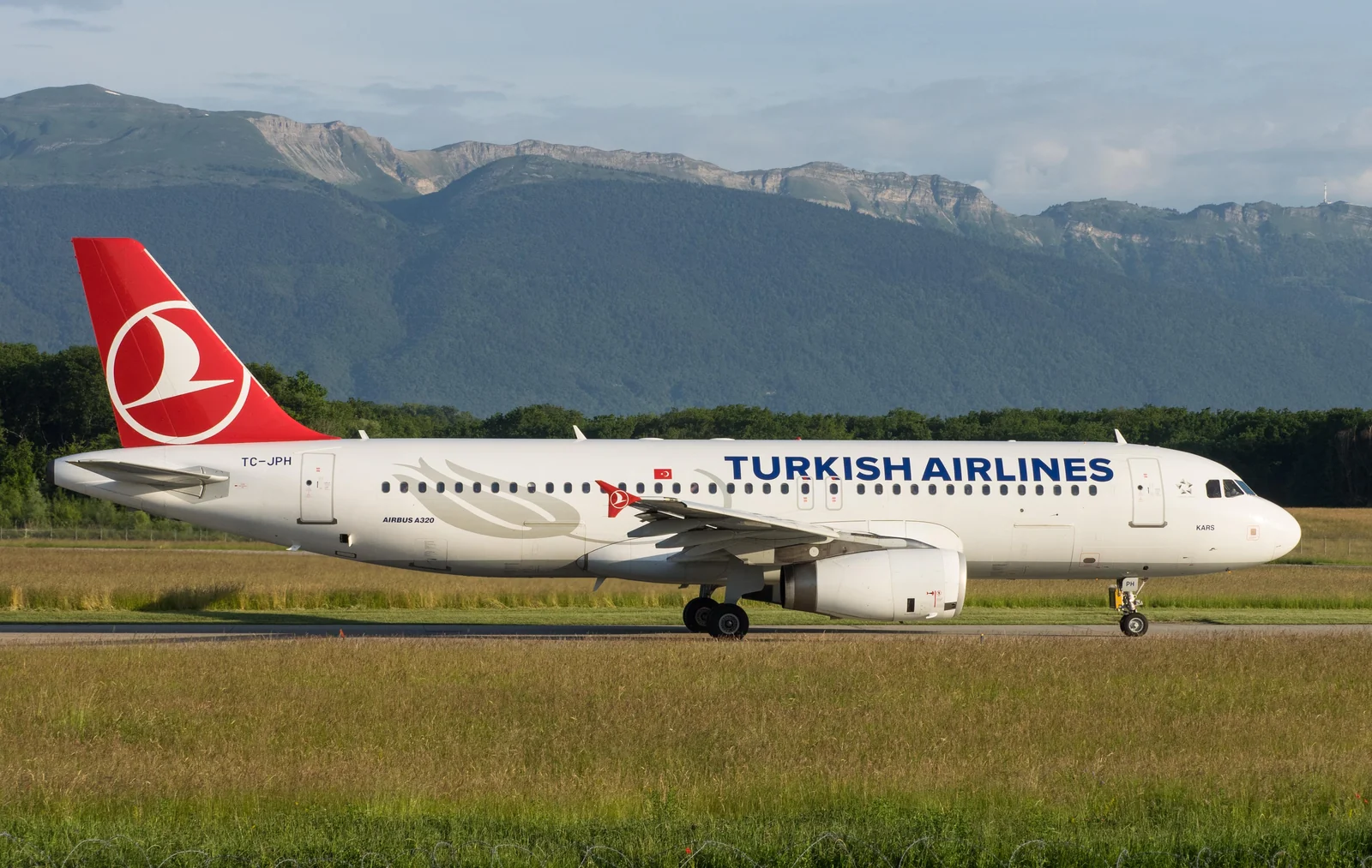 Airbus A320 «Turkish Airlines»
