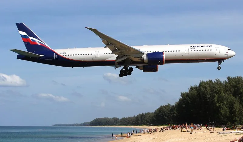 Boeing 777-300ER Аэрофлота на взлётной полосе