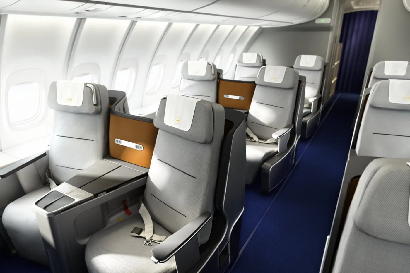 Ряды бизнес-класса Airbus A380 Lufthansa с фирменными подушками